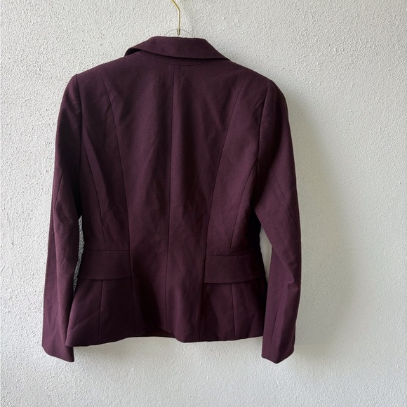 White House Black Market Size 6 Signature Blazer Button Closure Deep Purple $225 - Picture 4 of 15